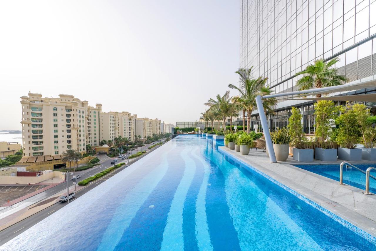Ultra Luxury Palm Tower With Shared 5 Star Hotel Facilities Dubaj Exteriér fotografie